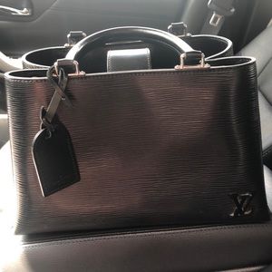 LOUIE VUITTON HANDBAG